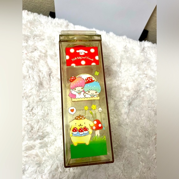 Hello Kitty and Friends Mushroom Milk Cartoon Water Bottle NWT - Picture 2 of 9